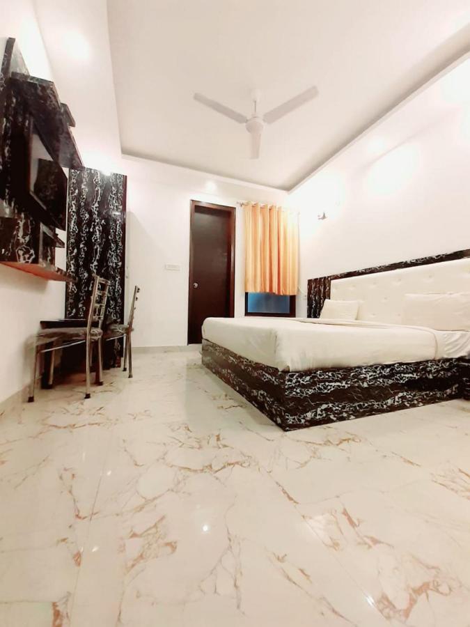 Hotel The Westend Green New Delhi Extérieur photo
