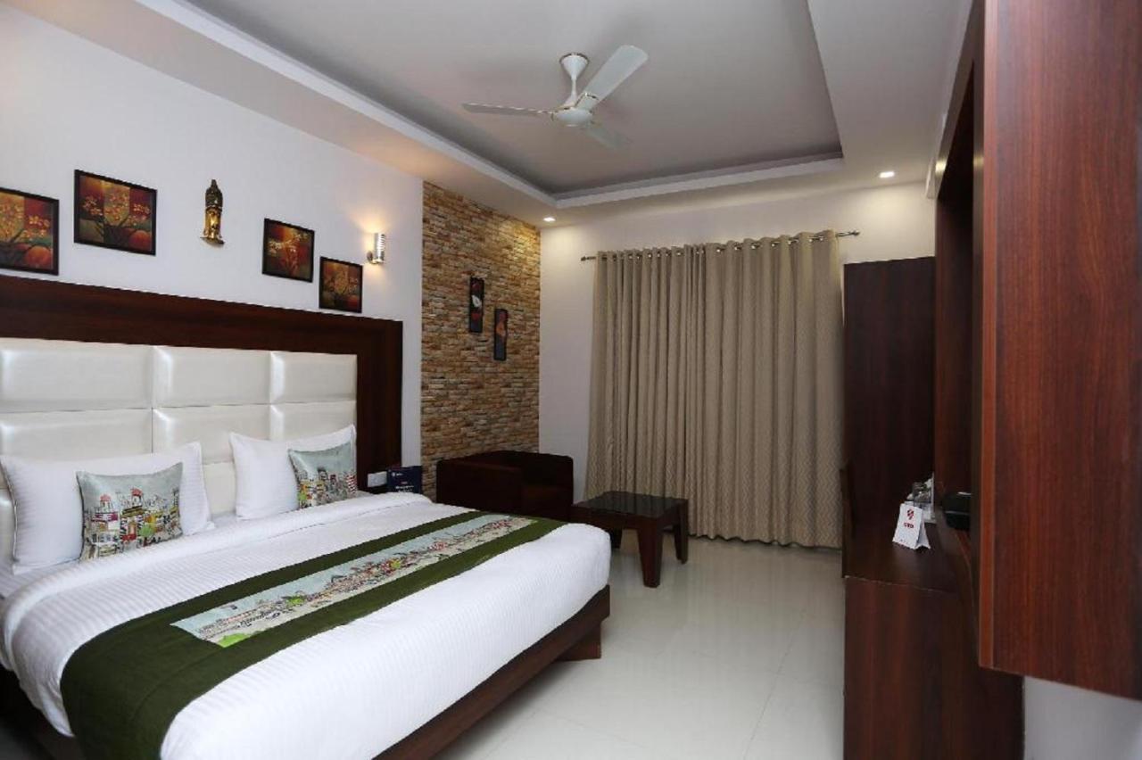 Hotel The Westend Green New Delhi Extérieur photo