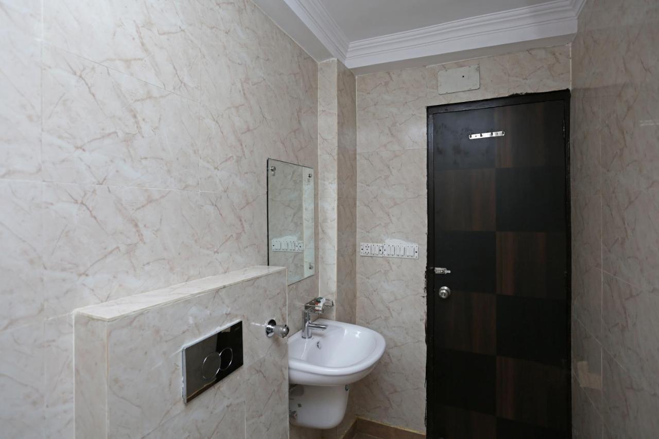 Hotel The Westend Green New Delhi Extérieur photo