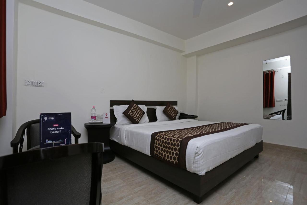 Hotel The Westend Green New Delhi Extérieur photo