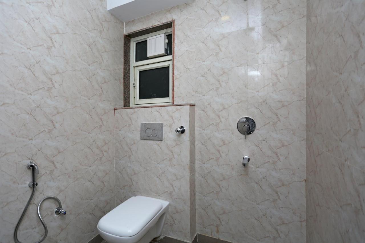 Hotel The Westend Green New Delhi Extérieur photo