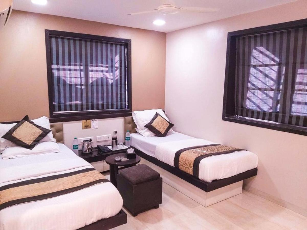 Hotel The Westend Green New Delhi Extérieur photo
