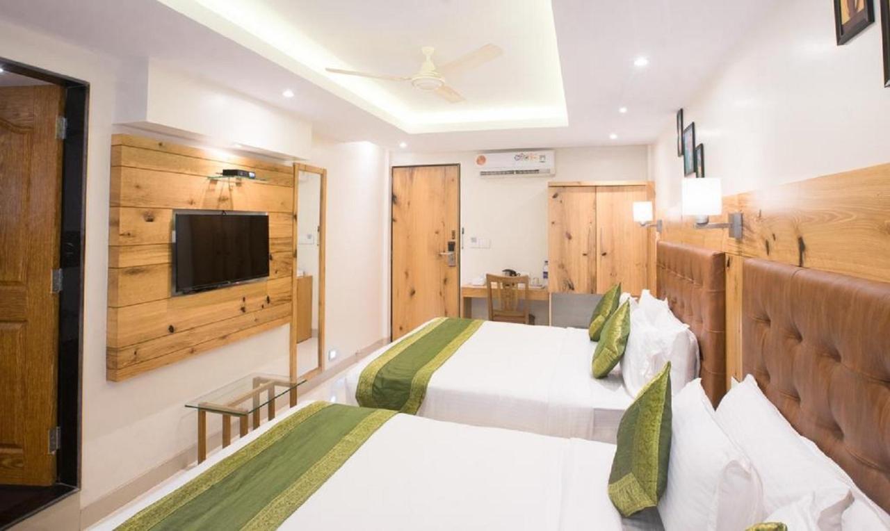 Hotel The Westend Green New Delhi Extérieur photo